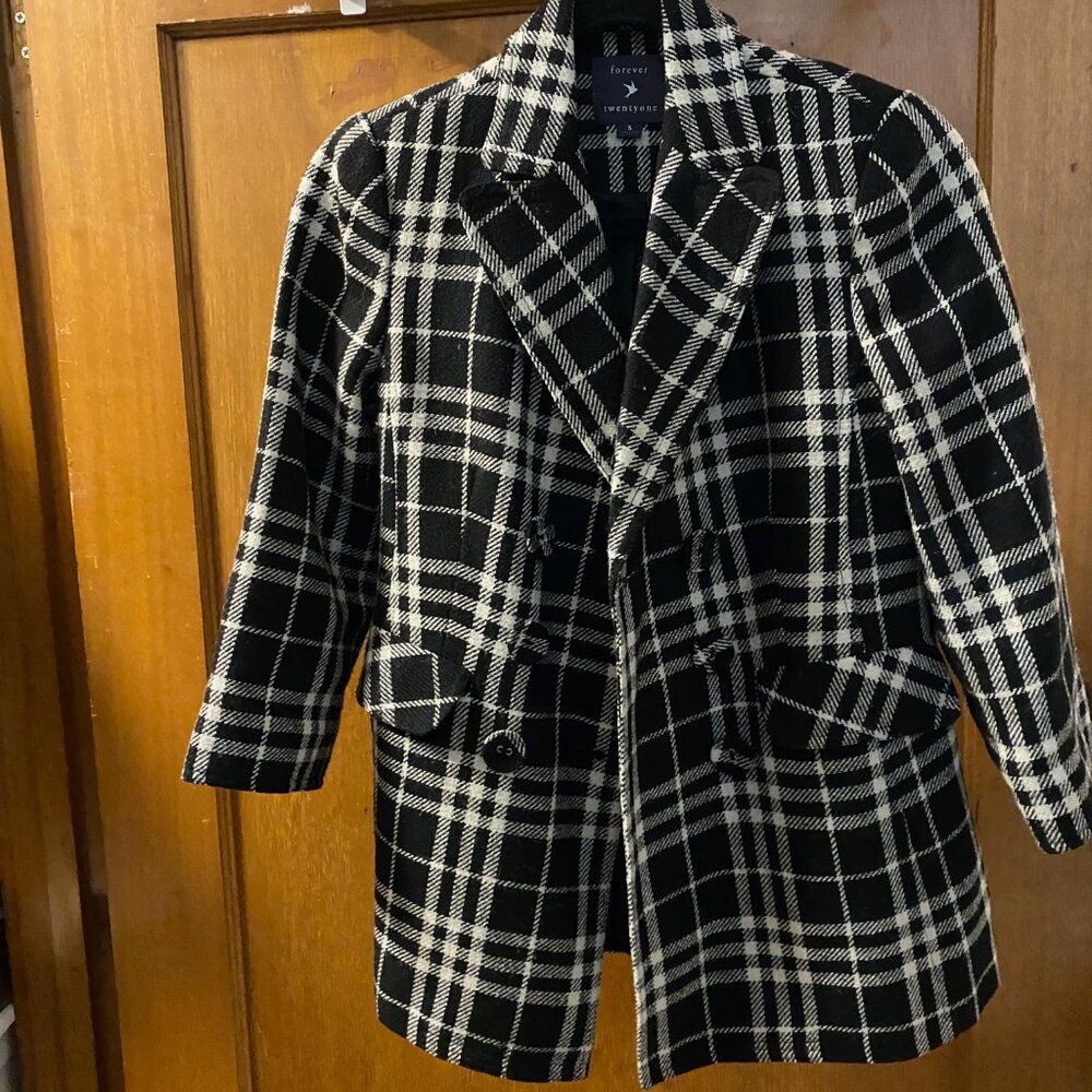 Blazer - Picture 3 of 5